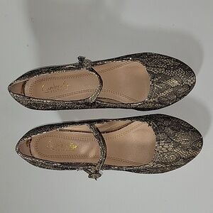Women's Cambridge Select Size 11 Gold/Black  3.25" Heel